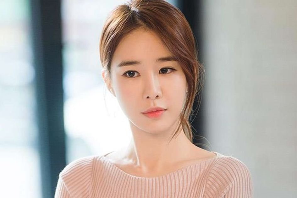 bí quyết cách chống lão hóa của người đẹp, diễn viên Hàn Quốc Yoo Na